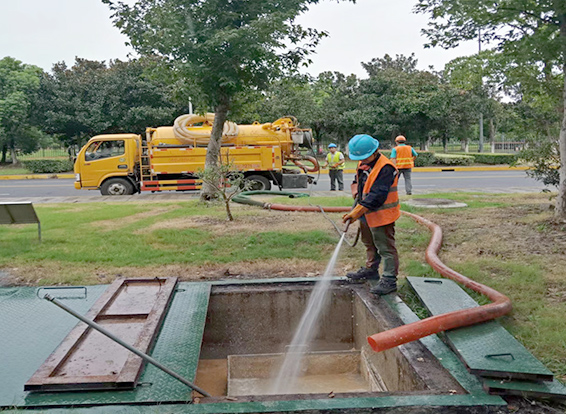 米脂化油池清理